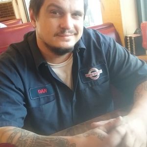 Meet your Posher, Daniel